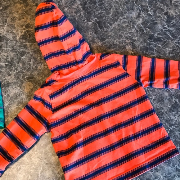 Set of 2 size 6-9M hooded tops - Picture 4 of 7